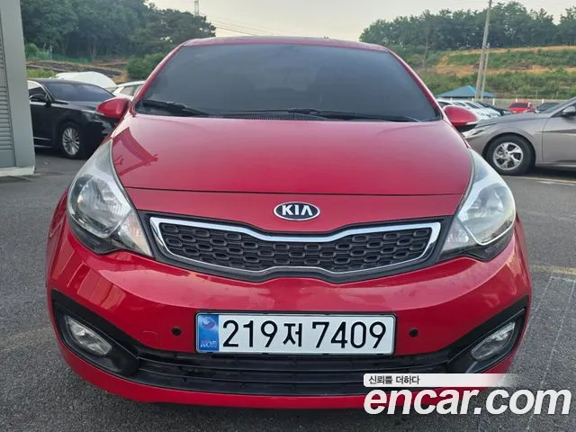 Kia Pride 2014 thumb 5