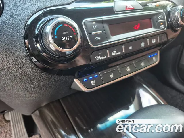 Kia Sorento 2017 thumb 11