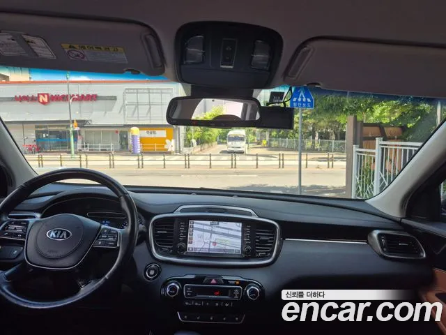 Kia Sorento 2017 thumb 9