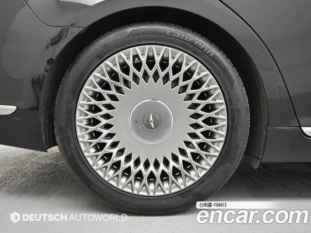 Genesis G90 2019 thumb 3