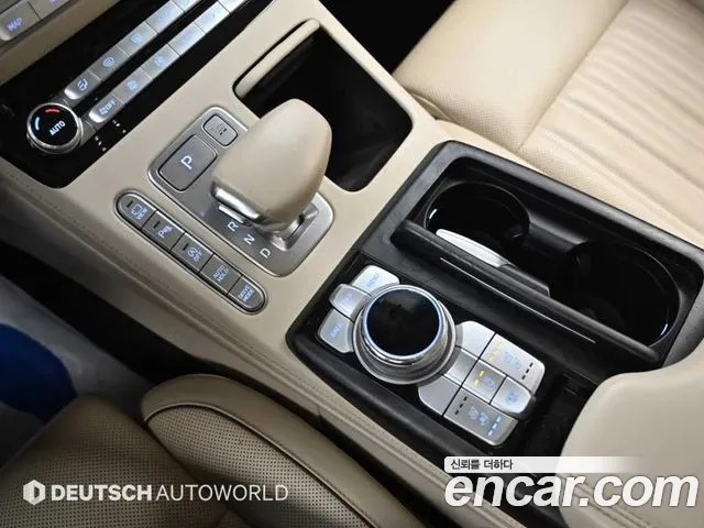 Genesis G90 2019 thumb 12