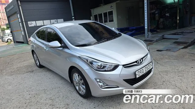 Hyundai Elantra 2015 thumb 11
