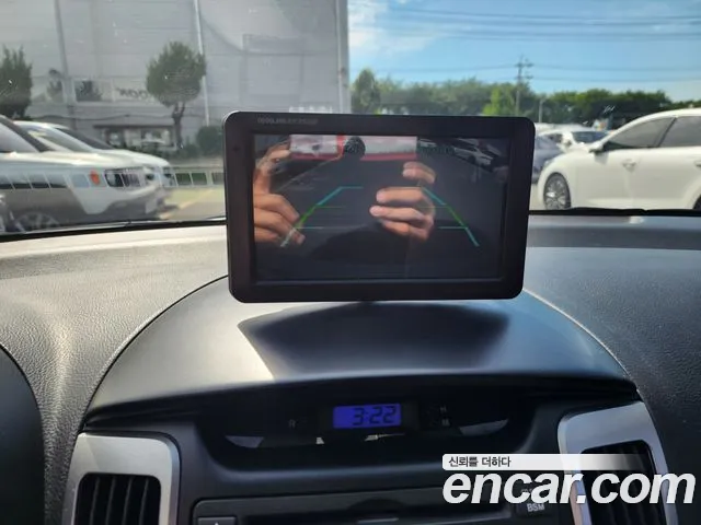 Hyundai Avante 2012 thumb 2