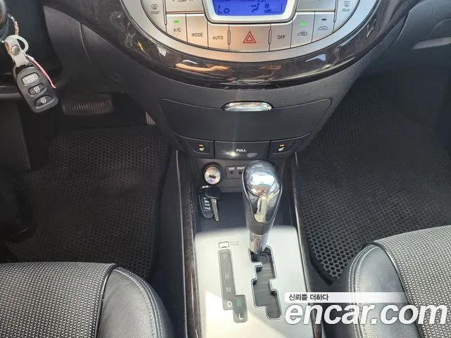 Hyundai Avante 2012 thumb 9
