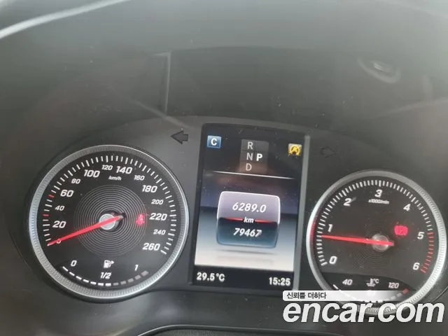 Mercedes-Benz GLC 2017 thumb 10