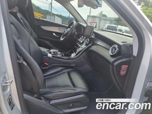 Mercedes-Benz GLC 2017 thumb 7