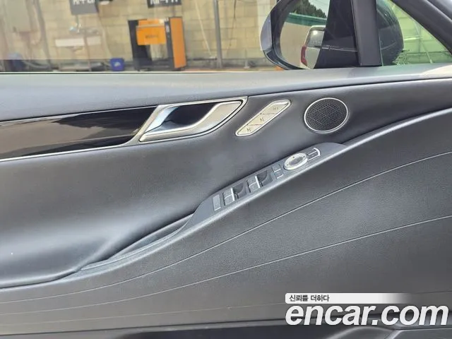 Genesis G80 2021 thumb 12