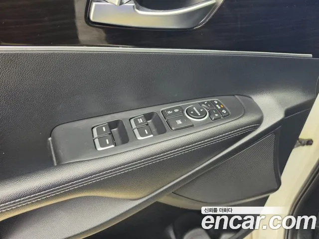 Kia Sorento 2017 thumb 7