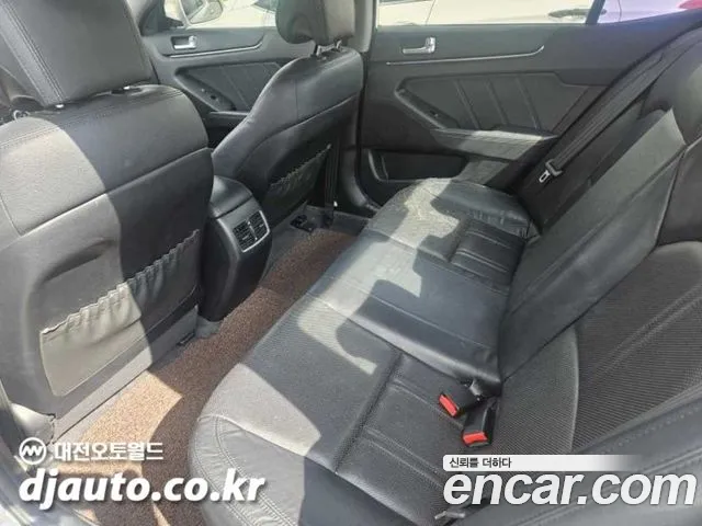 Kia K7 2011 thumb 8