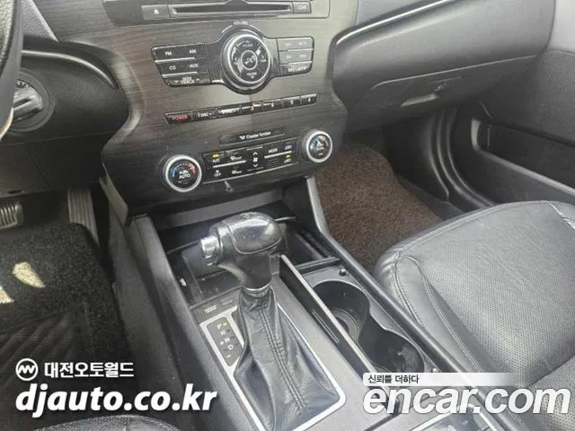 Kia K7 2011 thumb 2