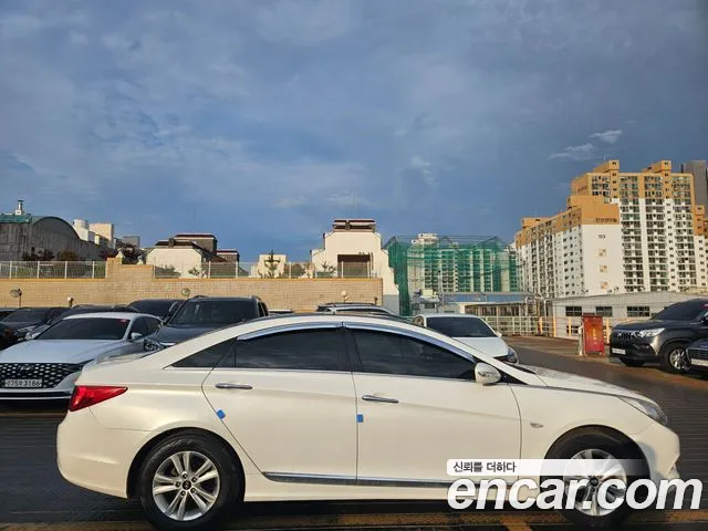 Hyundai Sonata 2011 thumb 2
