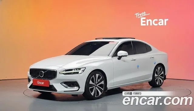 Volvo S60 2023 thumb 2