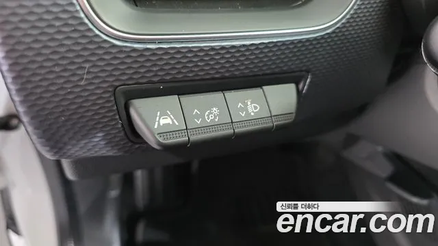 Renault XM3 2021 thumb 10