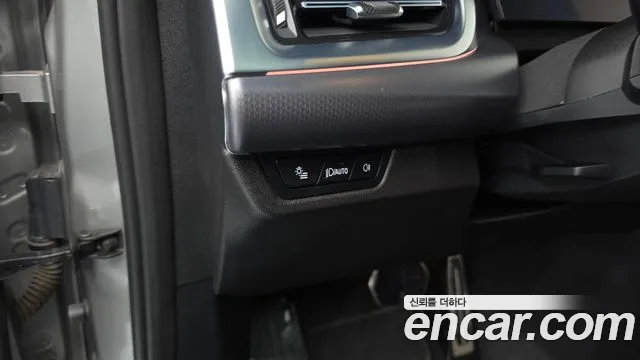 BMW X1 2023 thumb 9
