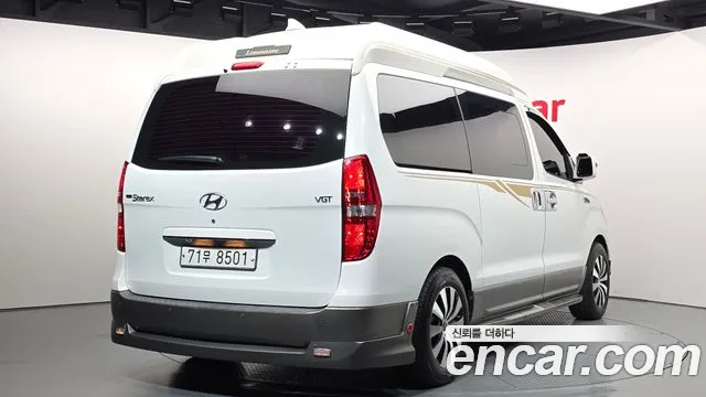 Hyundai Staria 2014 thumb 8