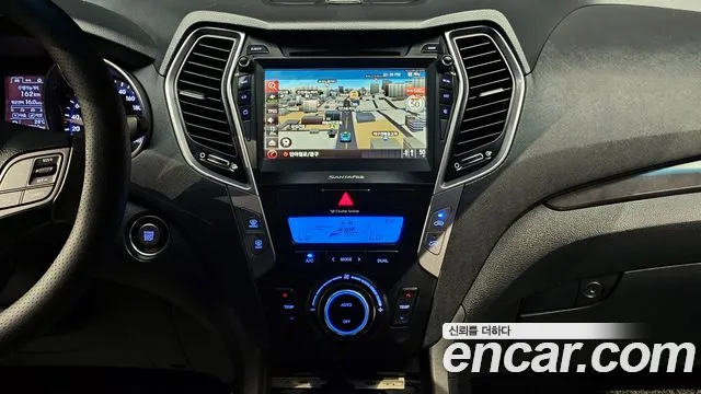 Hyundai Санта Фе 2012 thumb 7