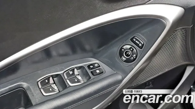 Hyundai Санта Фе 2012 thumb 2