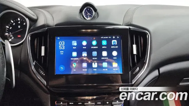 Maserati Ghibli 2017 thumb 4