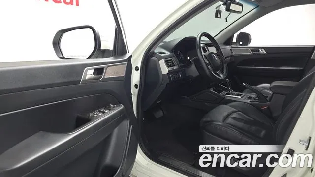 KGM Rexton 2018 thumb 2