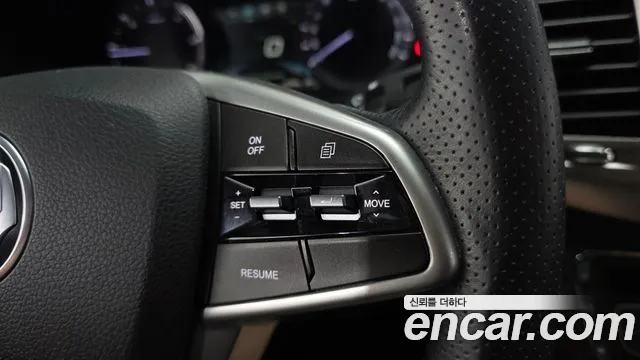 KGM Rexton 2018 thumb 12