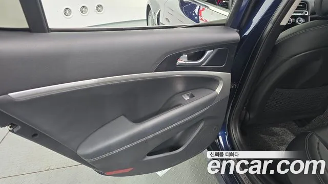 Genesis G70 2019 thumb 4