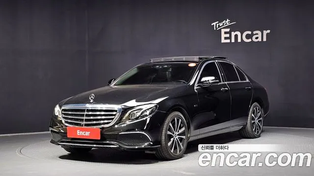 Mercedes-Benz E-Class 2019 thumb 5