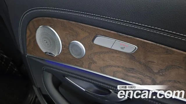 Mercedes-Benz E-Class 2019 thumb 6