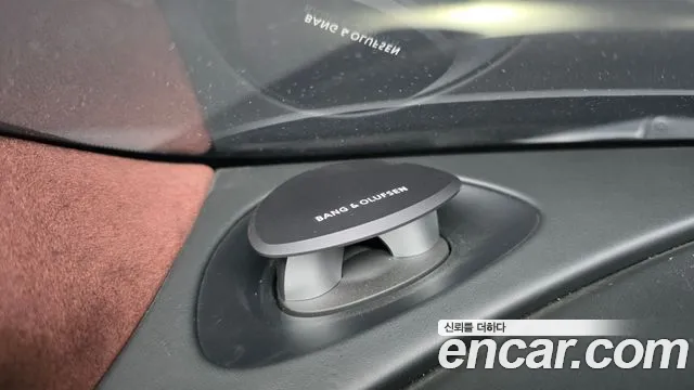 Genesis G90 2023 thumb 10