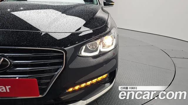 Hyundai Grandeur 2017 thumb 10