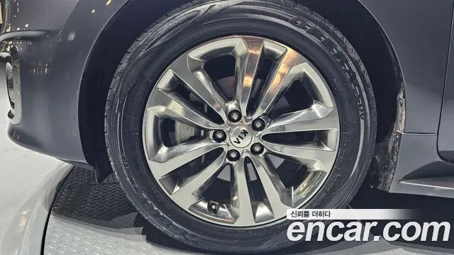 Kia Carnival 2017 thumb 7