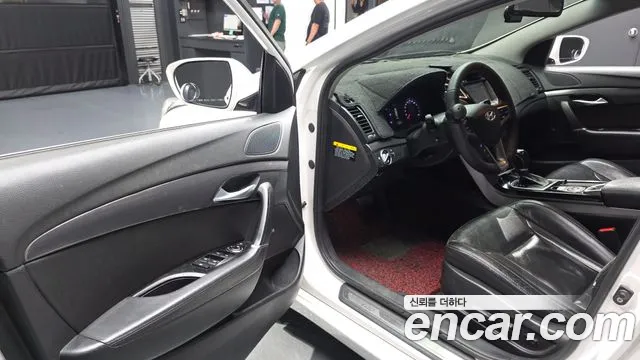 Hyundai i40 2013 thumb 5