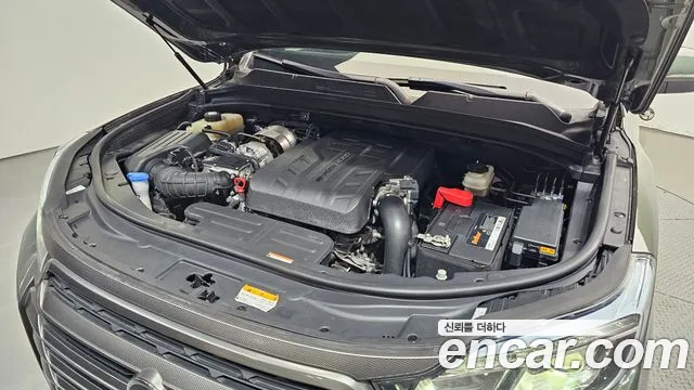 KGM Rexton 2022 thumb 9