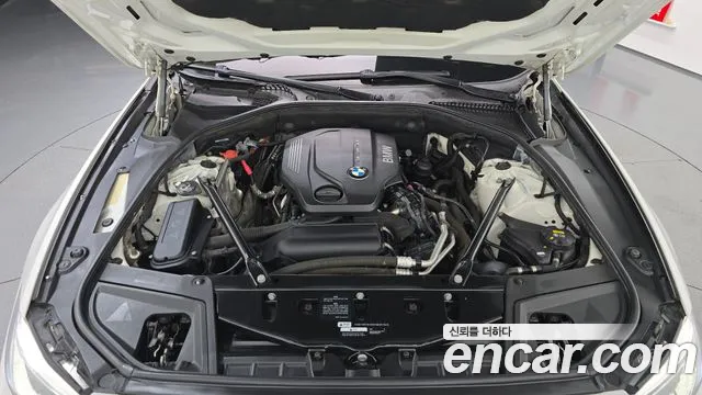 BMW 5 серии 2016 thumb 8