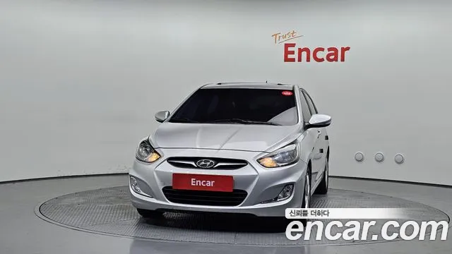 Hyundai Accent 2012 thumb 6