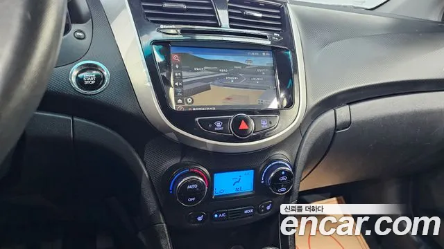 Hyundai Accent 2012 thumb 7