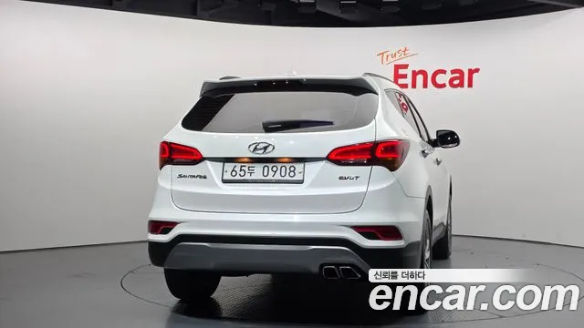 Hyundai Santafe 2015 thumb 5