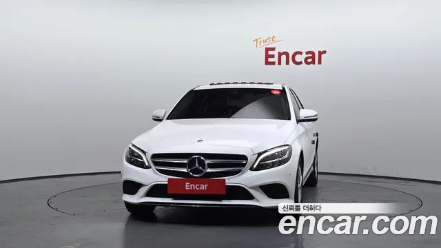 Mercedes-Benz C-Class 2019 thumb 12
