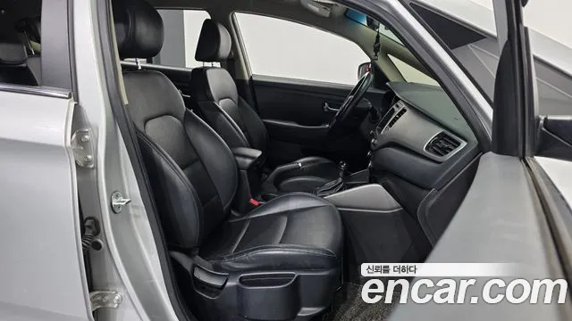 Kia Carens 2017 thumb 3