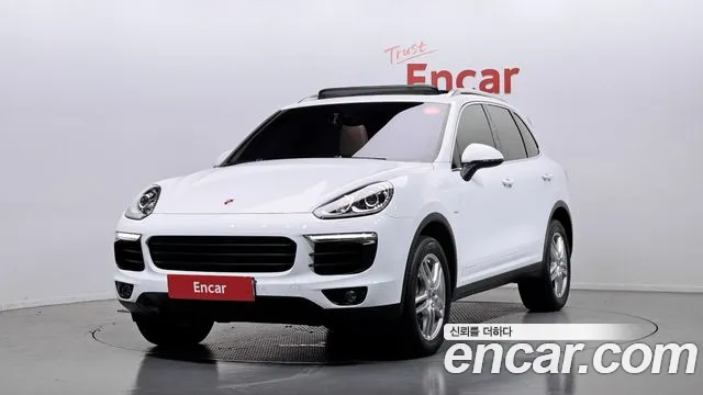 Porsche Cayenne 2016 thumb 10