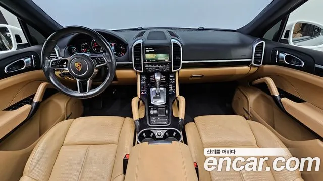Porsche Cayenne 2016 thumb 6