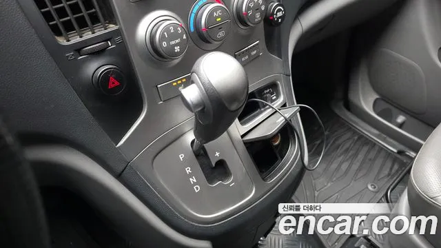 Hyundai Staria 2015 thumb 2
