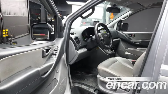 Hyundai Staria 2015 thumb 6