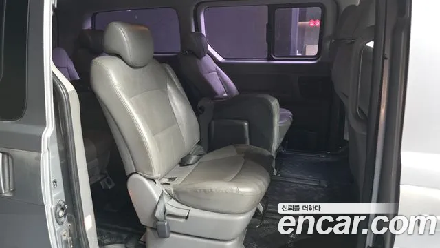 Hyundai Staria 2015 thumb 4