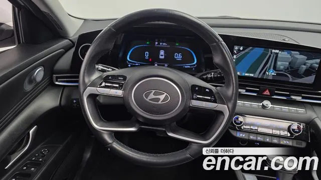 Hyundai Elantra 2023 thumb 4