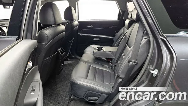 Kia Sorento 2017 thumb 3
