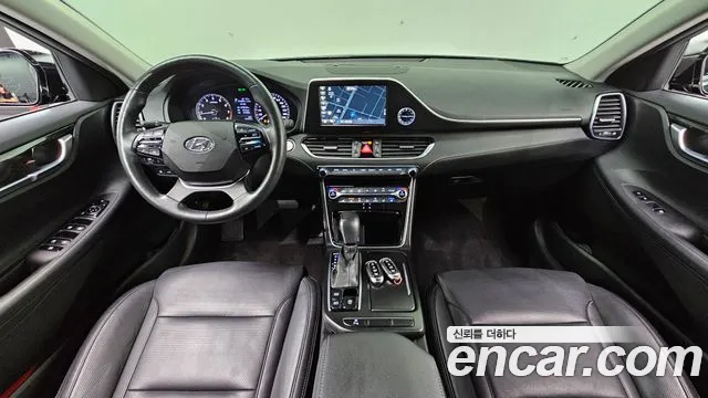 Hyundai Grandeur 2017 thumb 4
