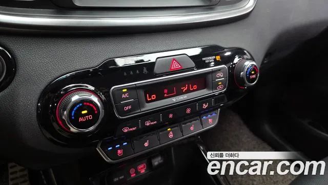 Kia Sorento 2019 thumb 2