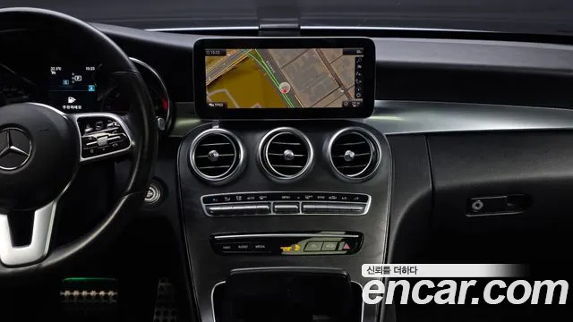 Mercedes-Benz C-Class 2019 thumb 5