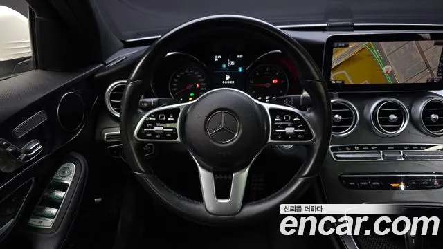 Mercedes-Benz C-Class 2019 thumb 11