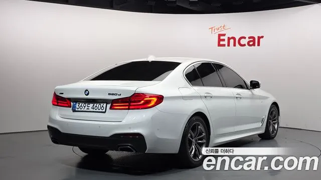 BMW 5 серии 2019 thumb 8